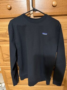 Patagonia Black Crewneck size Large